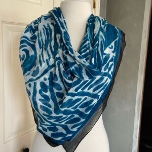 43” Square light cotton scarf